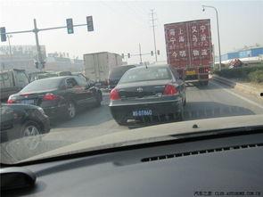 日本人围观国产车视频